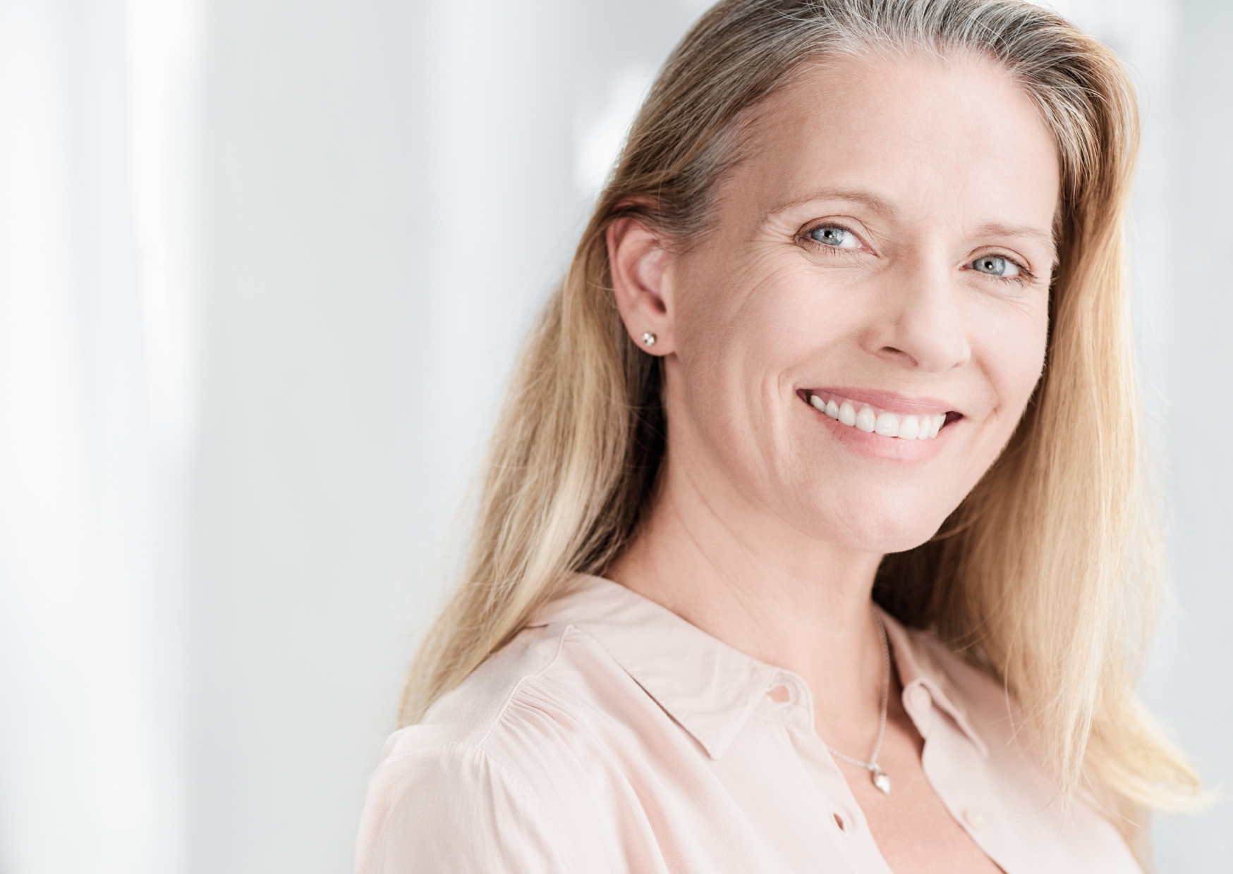 Kam jít na facelift v Brně? Nejlepší plastický chirurg. Plastická chirurgie Brno. V-lift