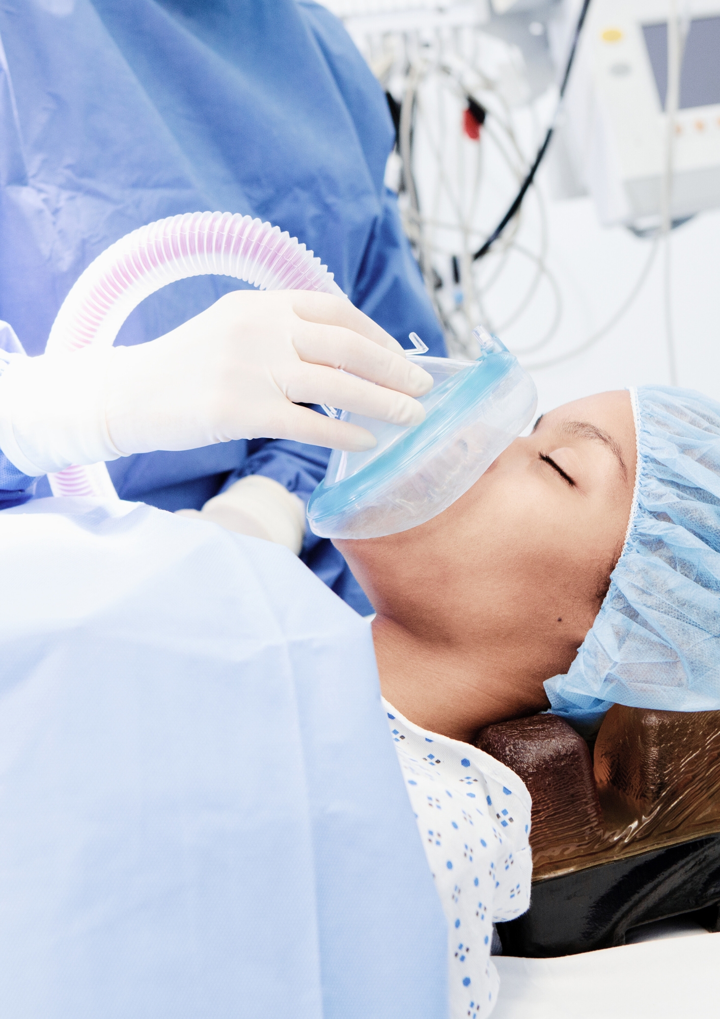 Plastická chirurgie - je operace bezpečná? V jaké anestezii probíhá operace?
